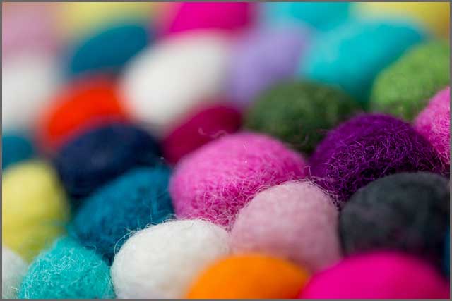 Wool balls made of felt fabric